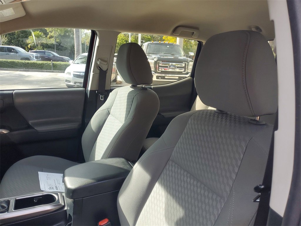 Certified 2022 Toyota Tacoma SR5 image 16