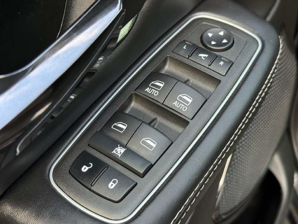 Used 2022 RAM 1500 Limited AWD/4WD image 42
