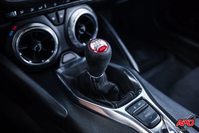Used 2020 Chevrolet Camaro SS RWD image 14