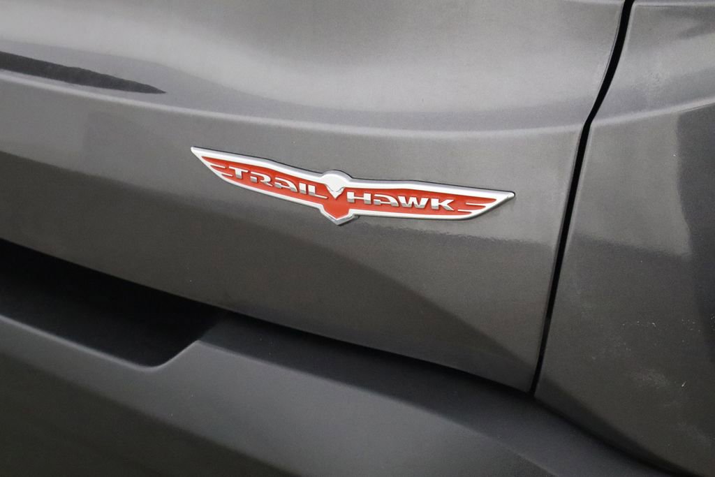 Used 2018 Jeep Renegade Trailhawk w/ Safety & Security Group image 42