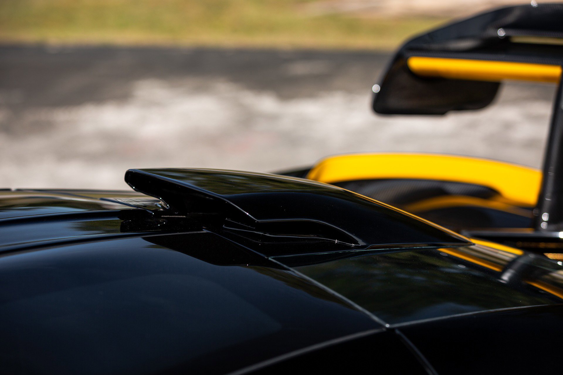 Used 2019 McLaren Senna image 22