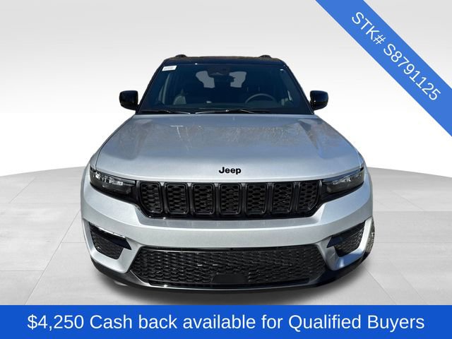 New 2025 Jeep Grand Cherokee Limited image 2