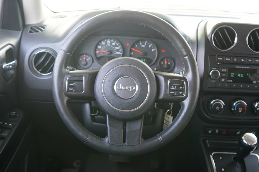 Used 2012 Jeep Patriot Latitude FWD image 13