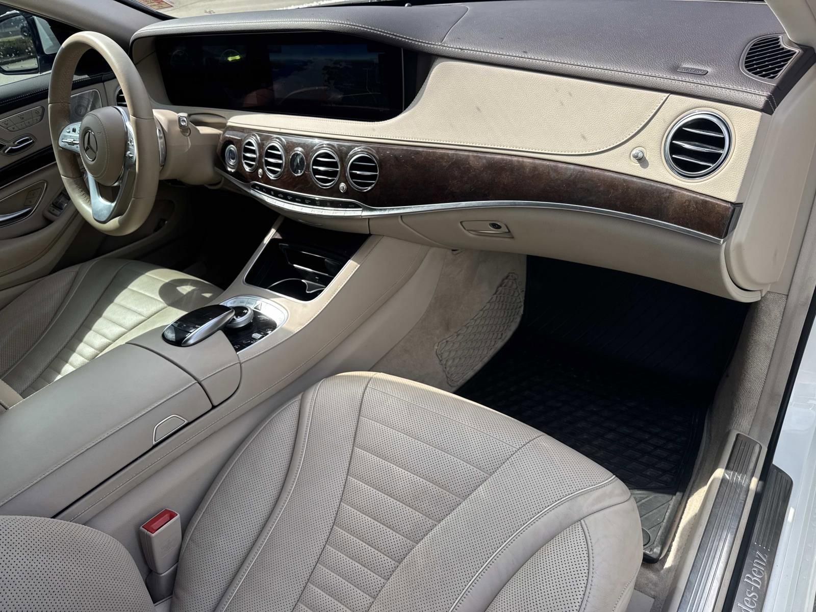 Used 2018 Mercedes-Benz S 560 Sedan image 11