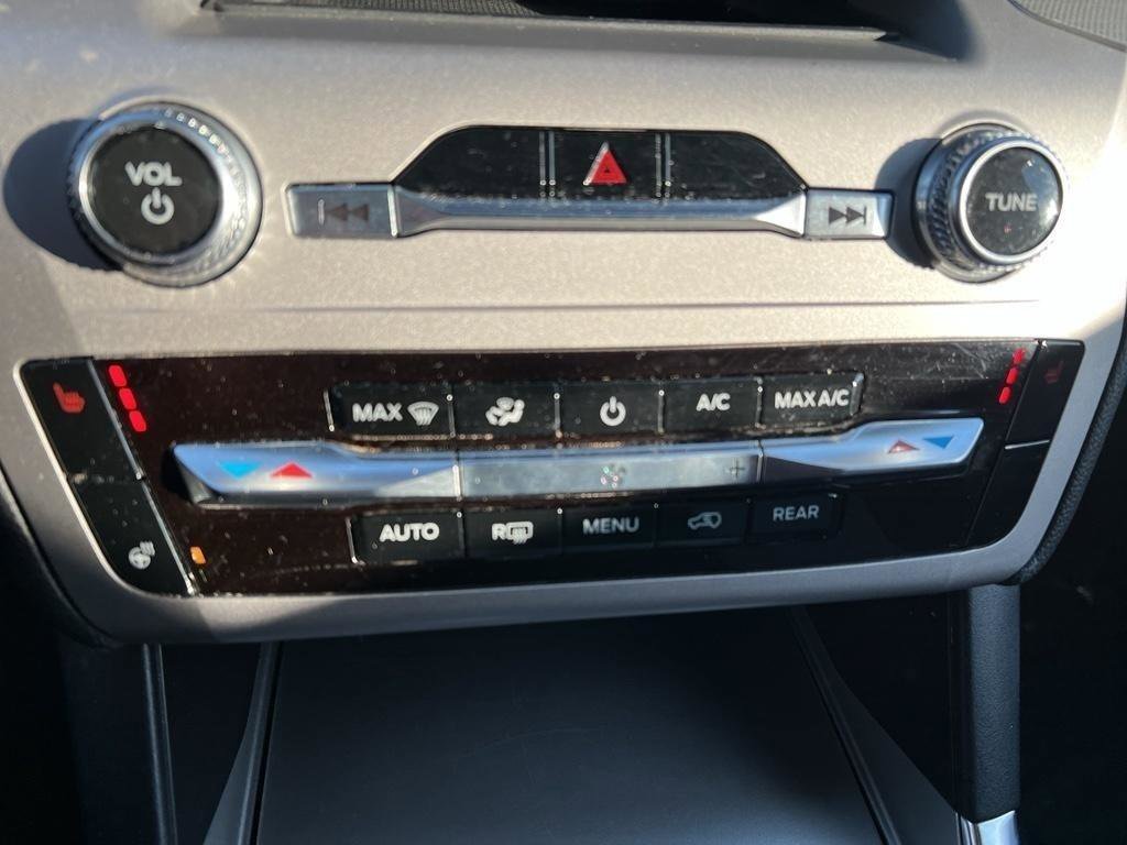 Used 2023 Ford Explorer XLT w/ Equipment Group 202A image 16