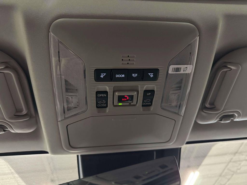 Used 2025 Toyota RAV4 Limited w/ Advanced Technology Package image 31