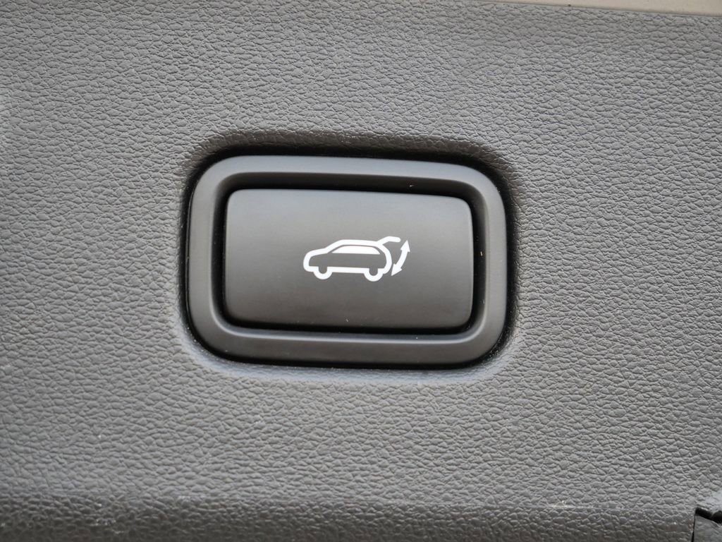 Used 2025 Hyundai Tucson SEL FWD image 24