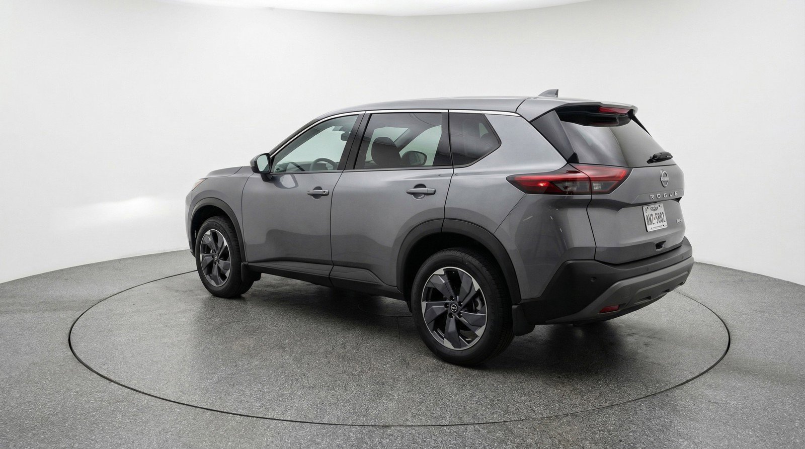 Used 2025 Nissan Rogue SV AWD/4WD image 6