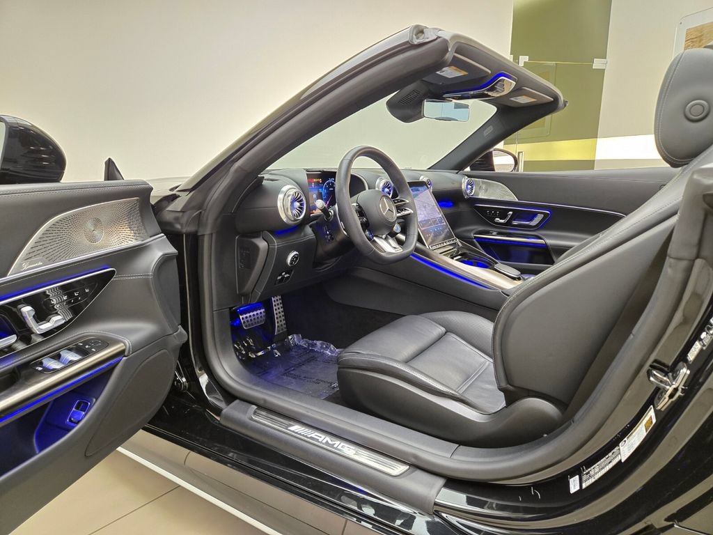 Used 2023 Mercedes-Benz SL 43 AMG image 16