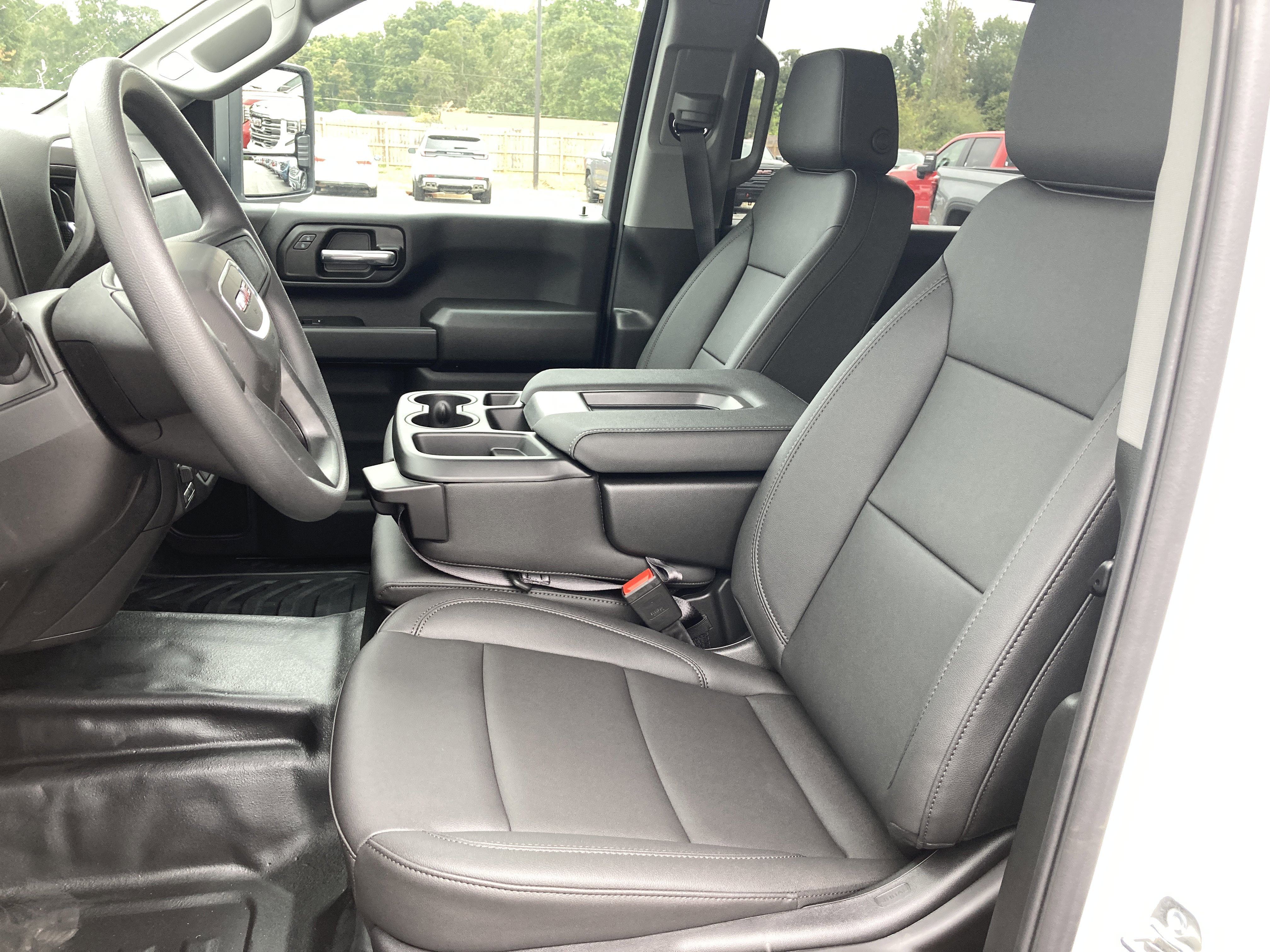 New 2026 GMC Sierra 3500 Pro w/ Convenience Package image 11