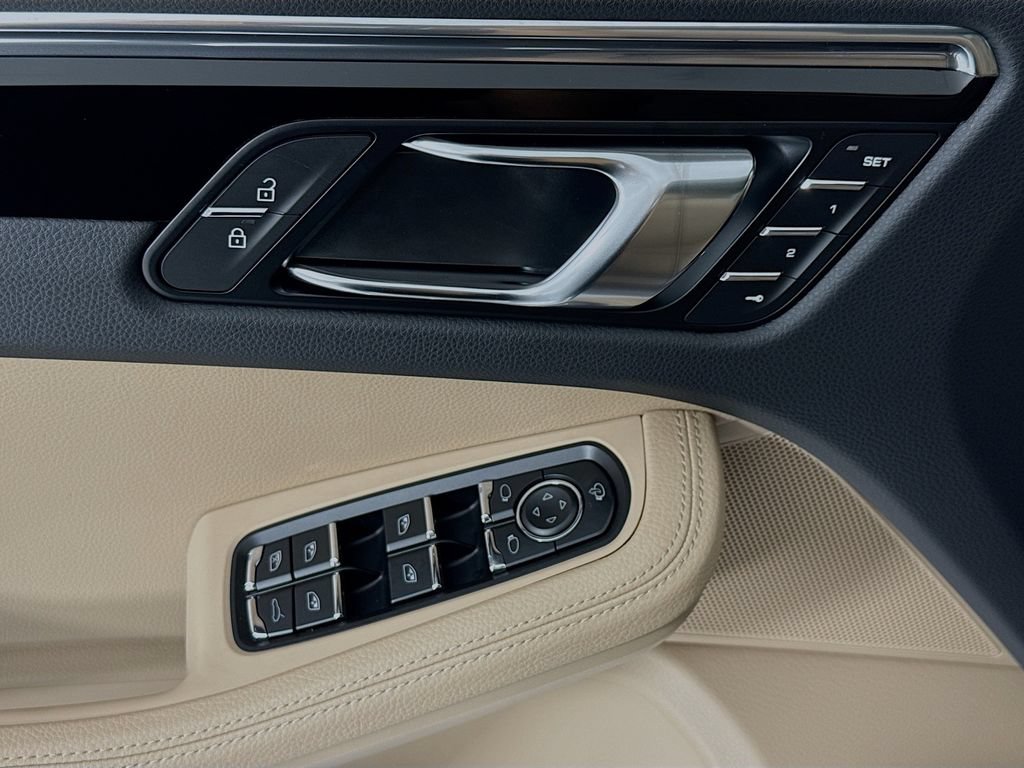 New 2026 Porsche Macan S AWD/4WD image 11