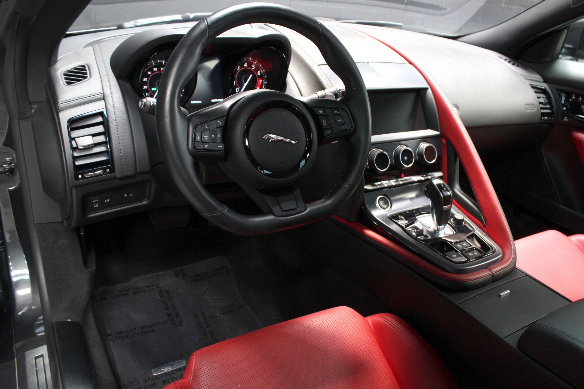 Used 2020 Jaguar F-TYPE R-Dynamic image 29