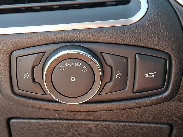 Used 2015 Ford Edge Sport w/ Equipment Group 401A FWD image 26