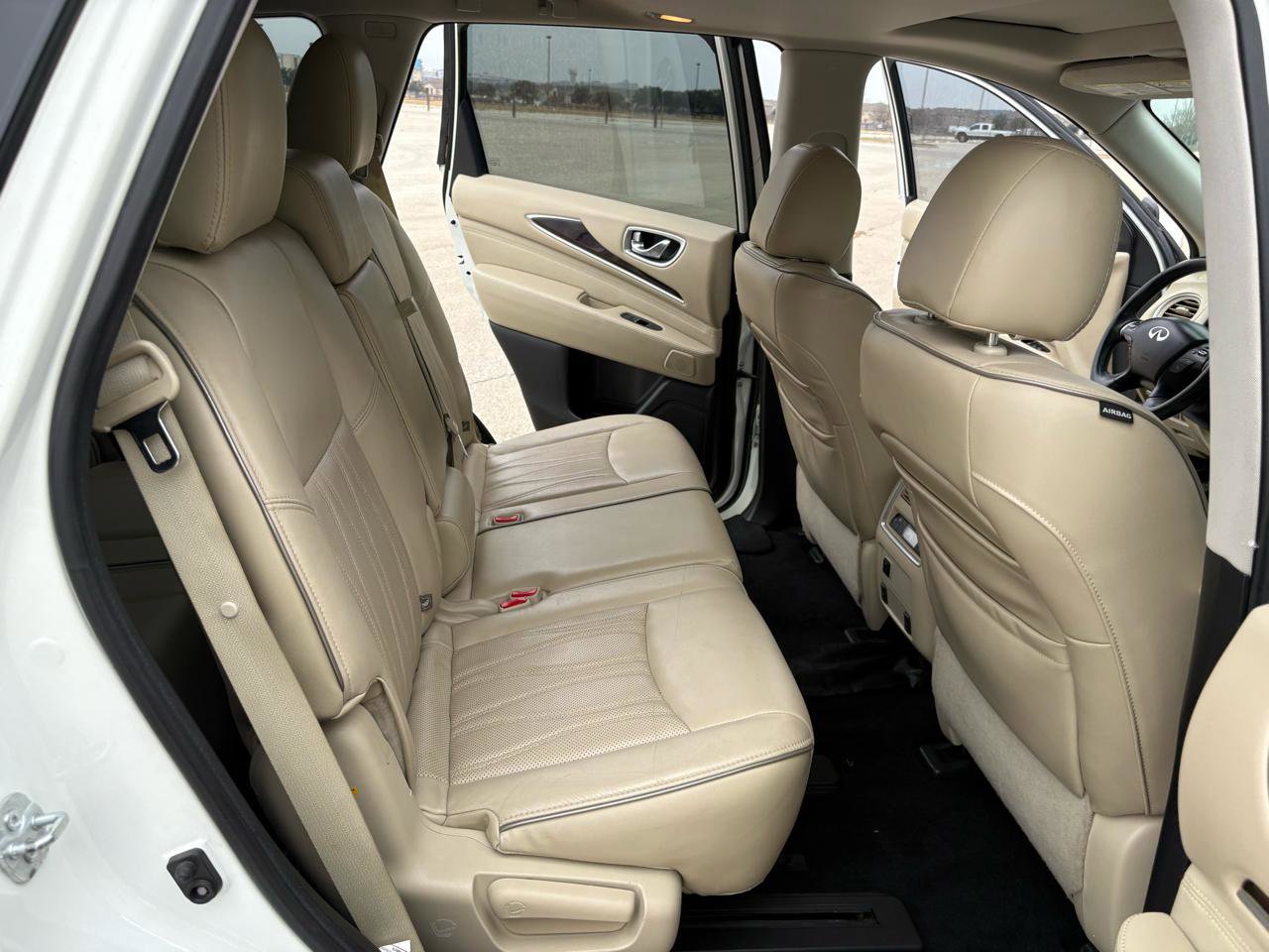 Used 2017 INFINITI QX60 FWD w/ Deluxe Technology Package image 21