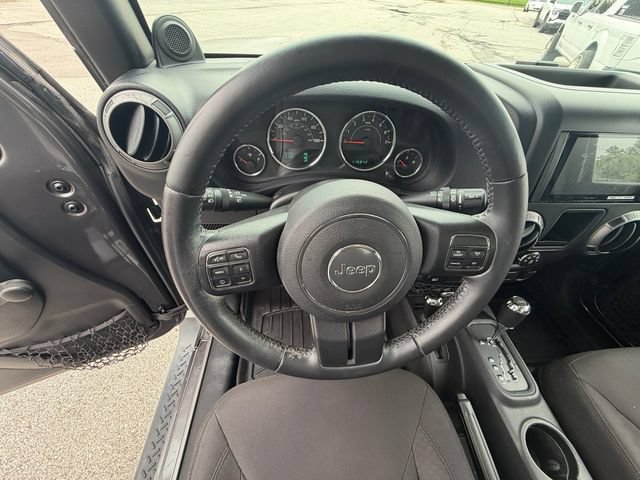 Used 2014 Jeep Wrangler Unlimited Sport w/ Connectivity Group AWD/4WD image 22