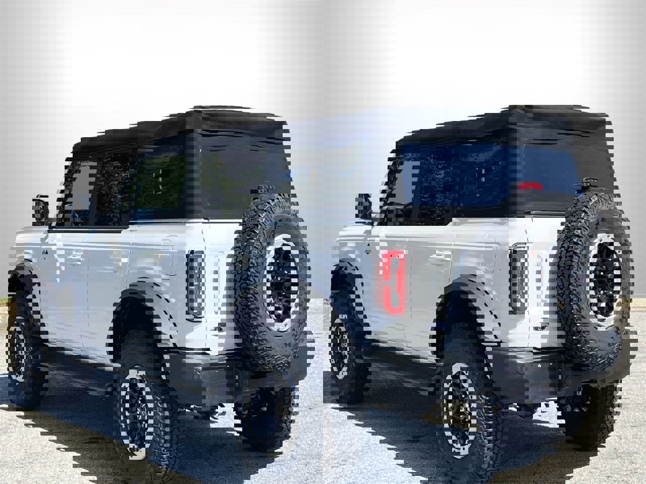 New 2025 Ford Bronco Outer Banks w/ Sasquatch Package AWD/4WD image 25