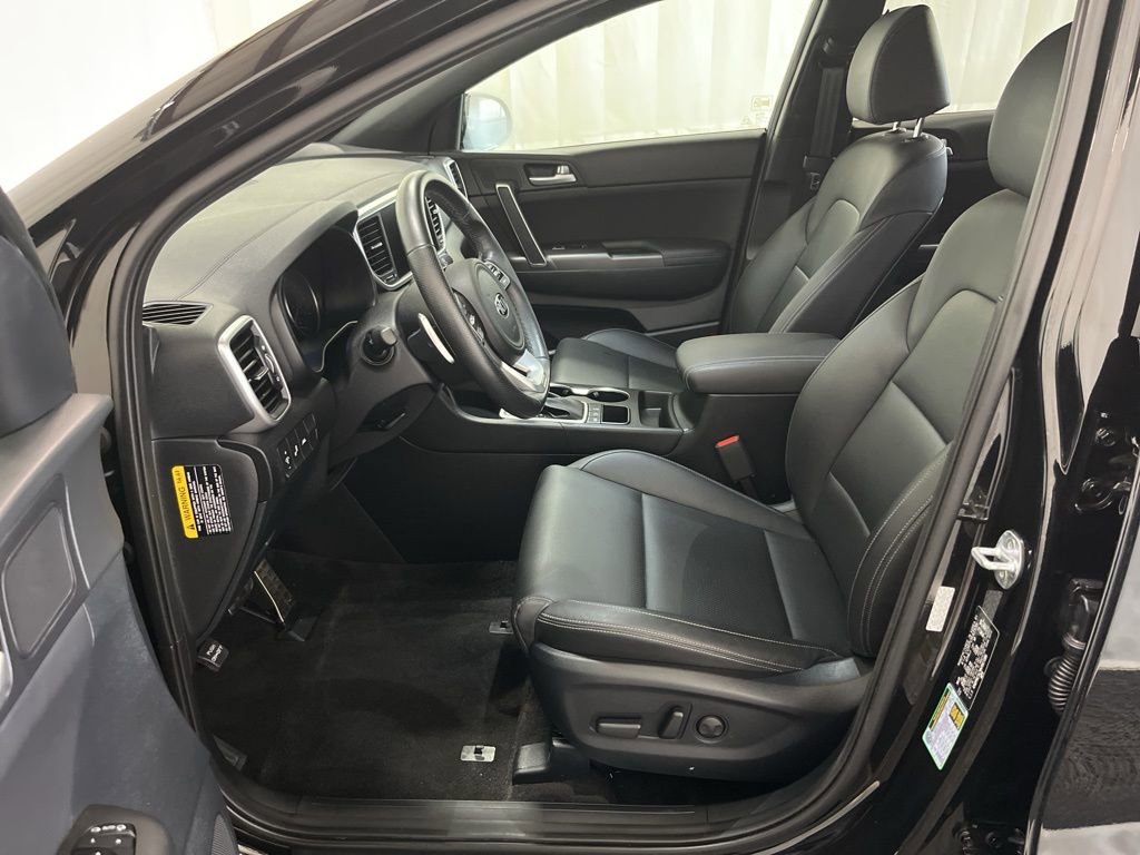 Used 2022 Kia Sportage Nightfall Edition AWD/4WD image 3
