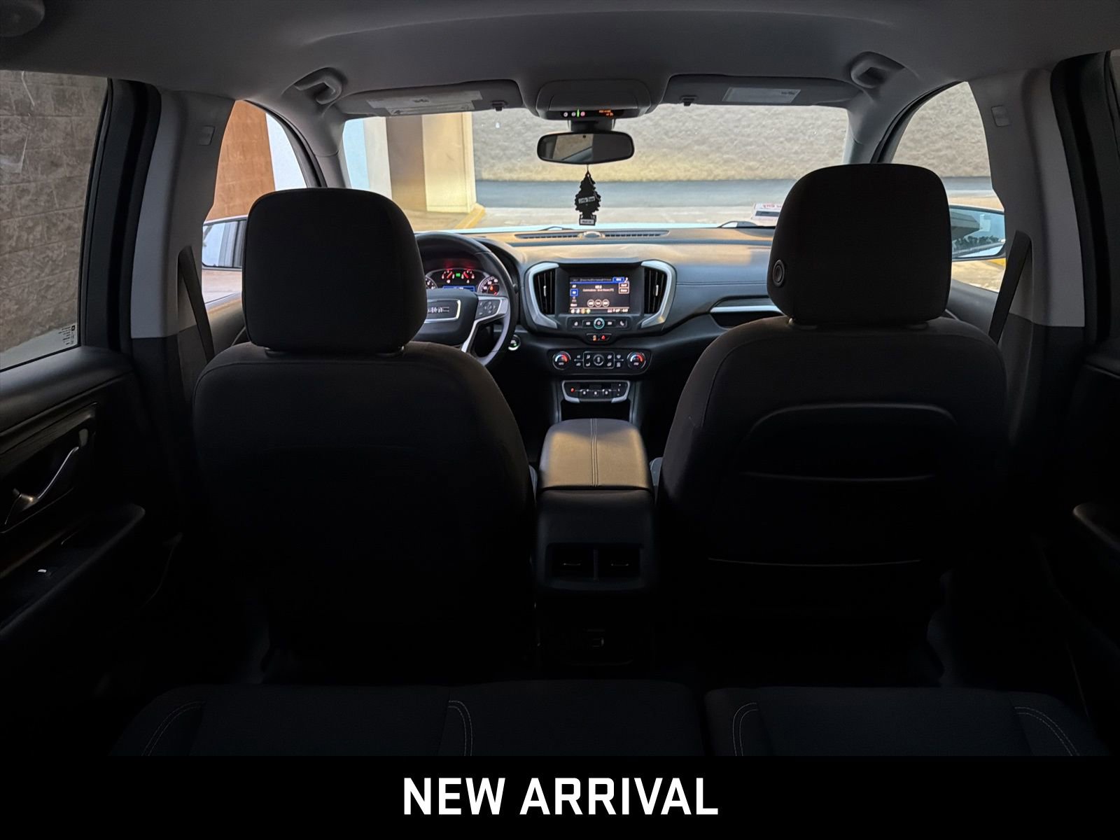 Certified 2022 GMC Terrain SLE w/ Driver Convenience Package image 10