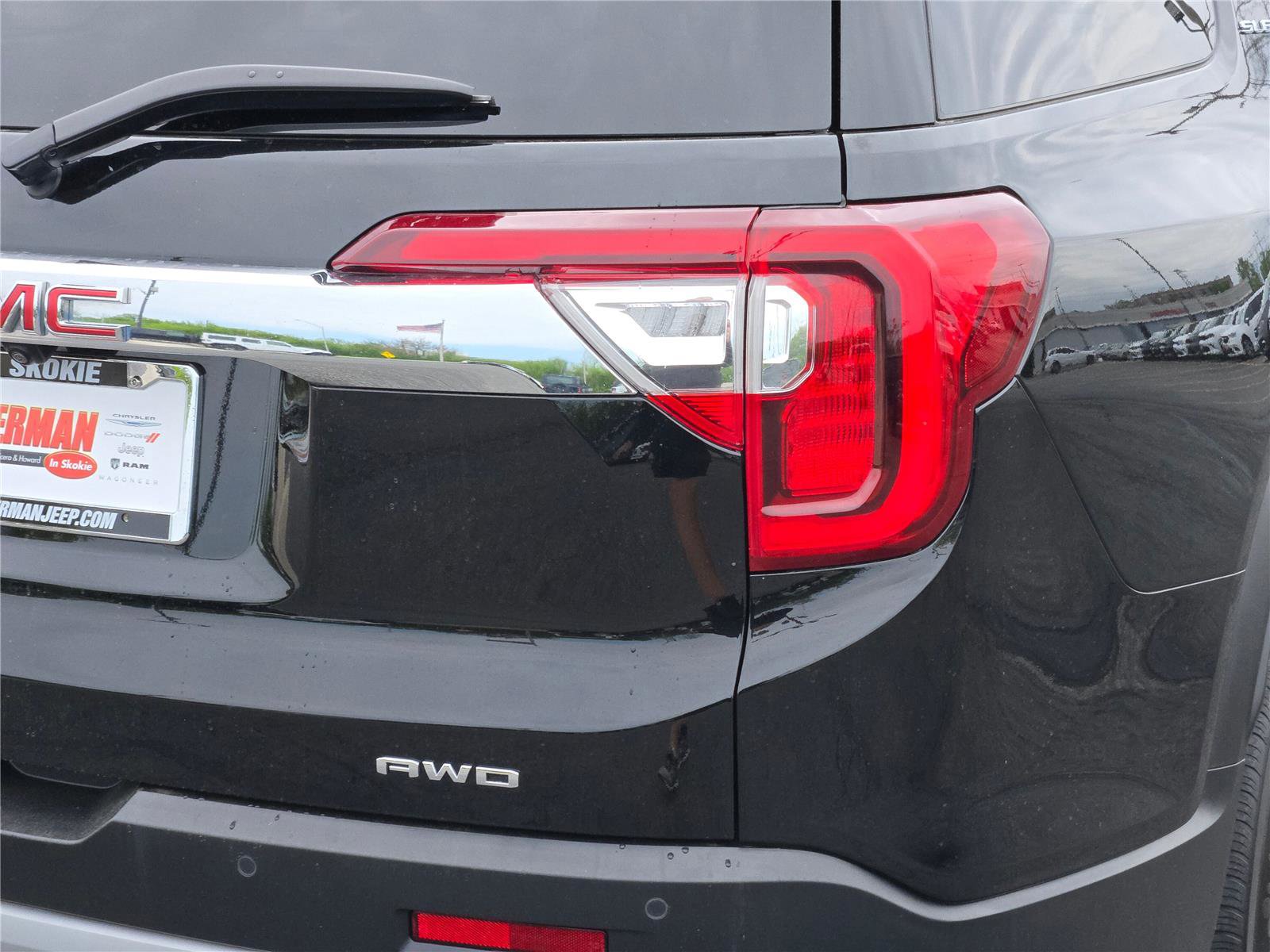 Used 2023 GMC Acadia SLE w/ Driver Convenience Package AWD/4WD image 13