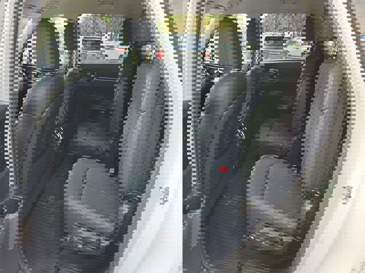 Used 2023 Kia Sorento EX image 11