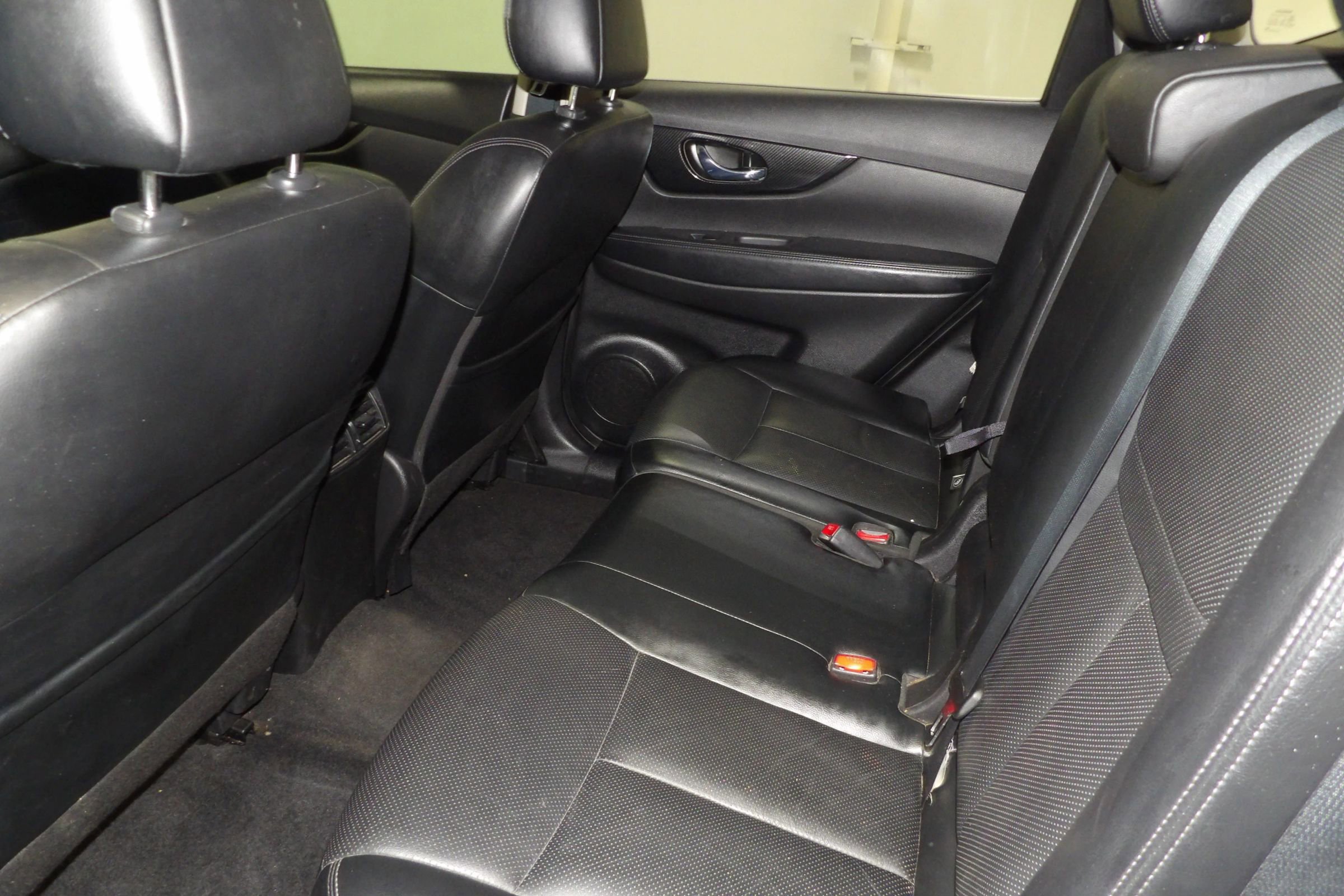 Used 2018 Nissan Rogue SL image 11