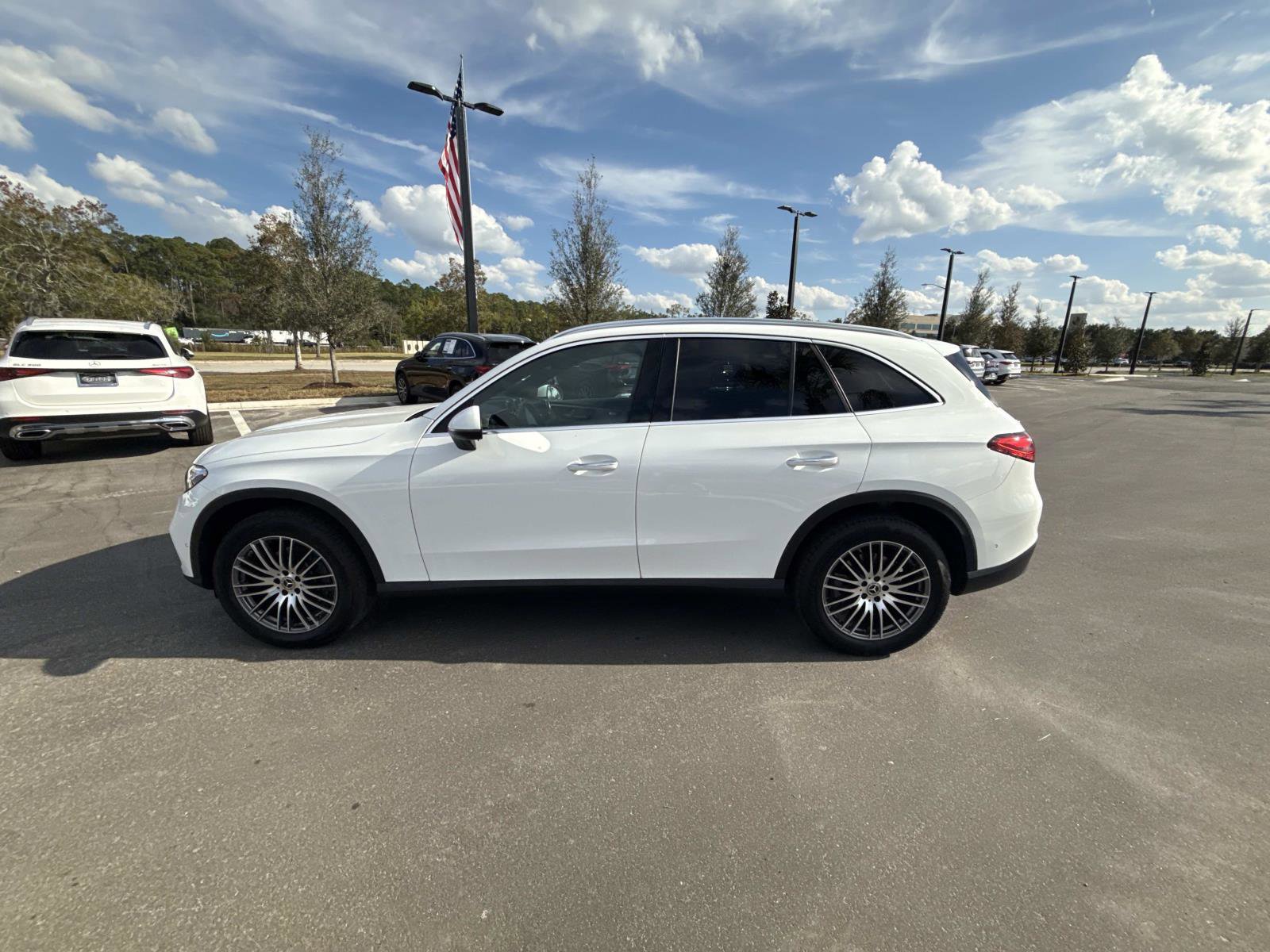 Used 2025 Mercedes-Benz GLC 300 image 6
