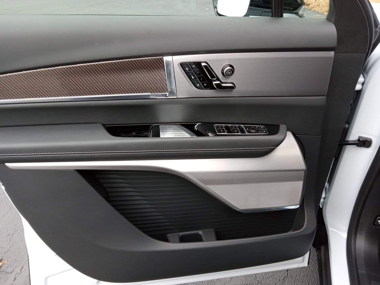 New 2026 Cadillac Vistiq Luxury image 9