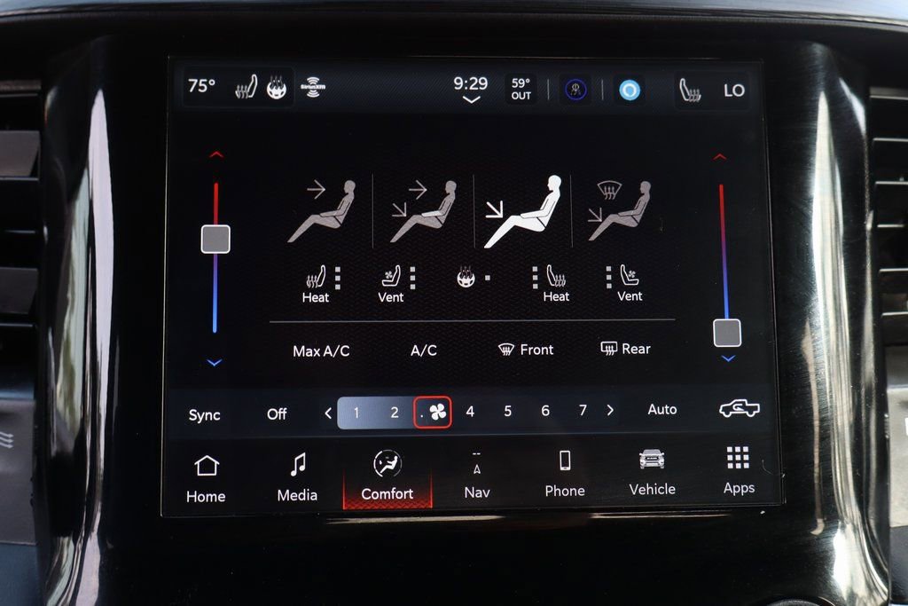 Used 2024 RAM 1500 Laramie image 30