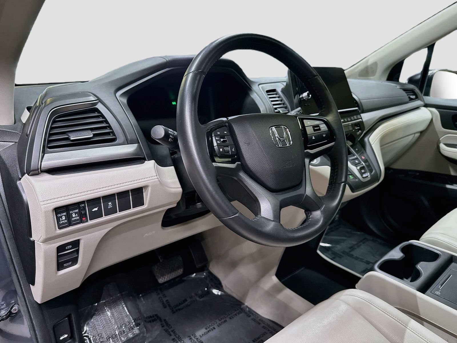 Used 2025 Honda Odyssey EX-L image 9