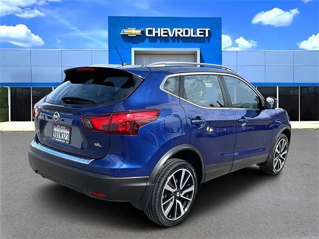 Used 2017 Nissan Rogue Sport SL image 3