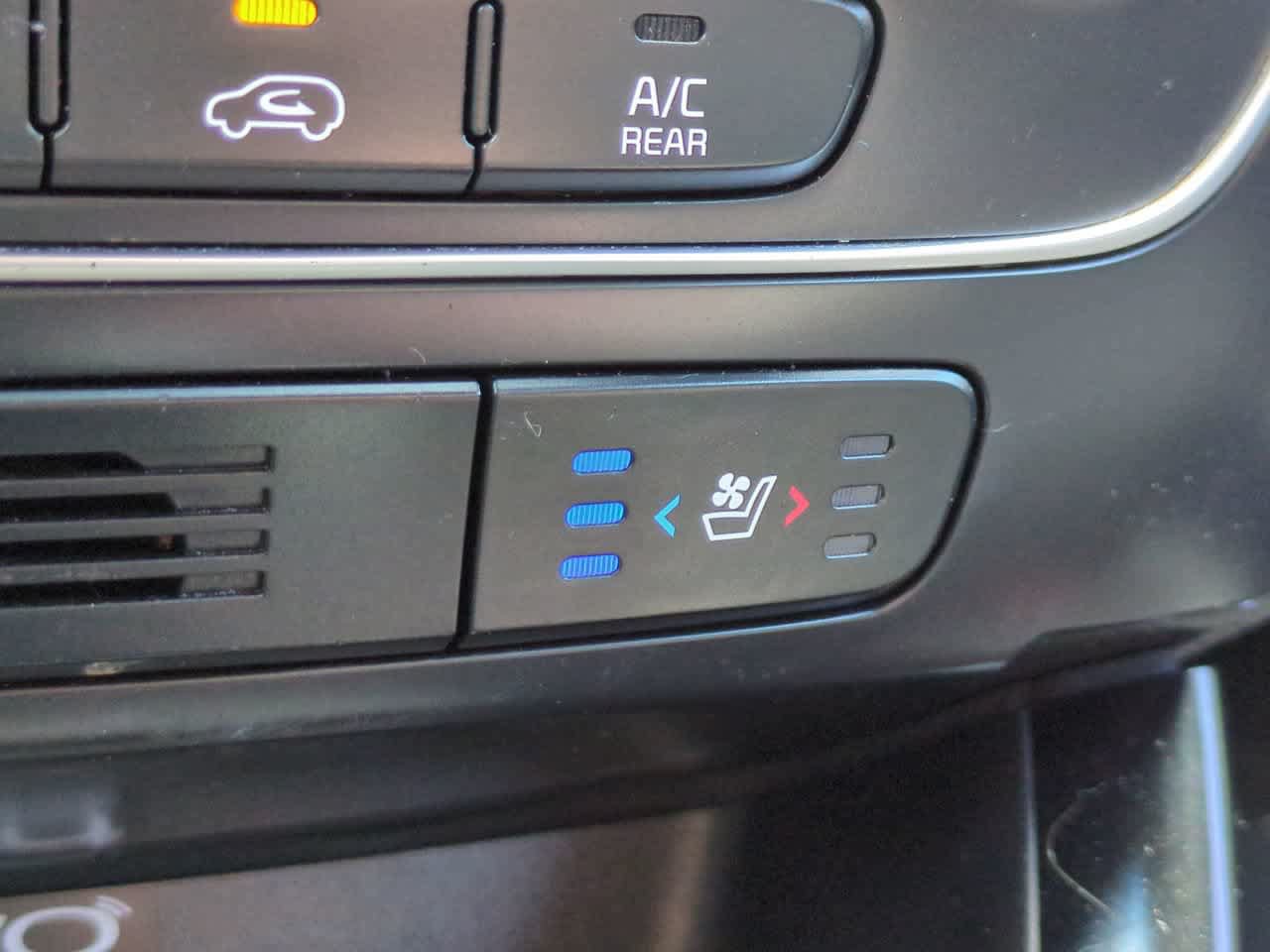 Used 2015 Kia Sorento SX FWD image 24