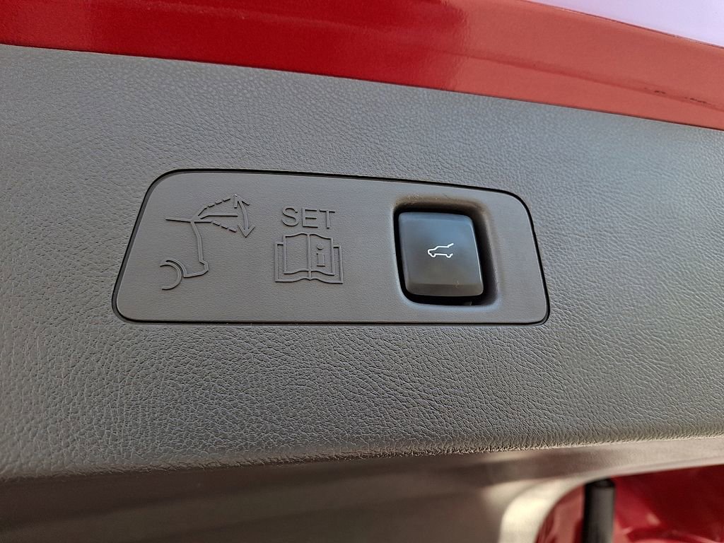 Used 2021 Lincoln Corsair AWD w/ Equipment Group 101A image 29