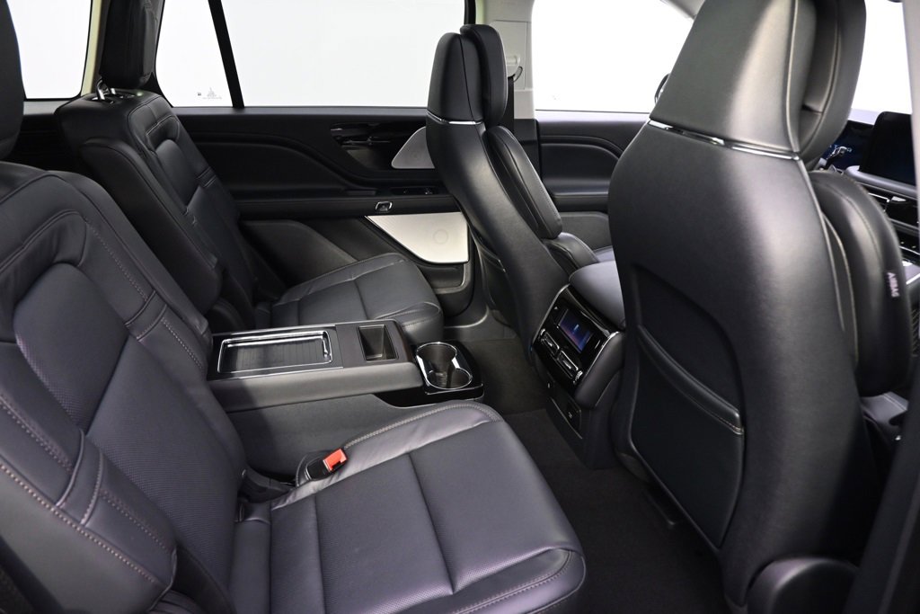 New 2026 Lincoln Aviator Reserve image 18