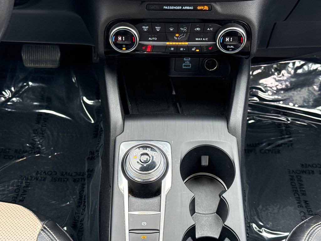 Certified 2021 Ford Escape Titanium w/ Titanium Elite Package image 12