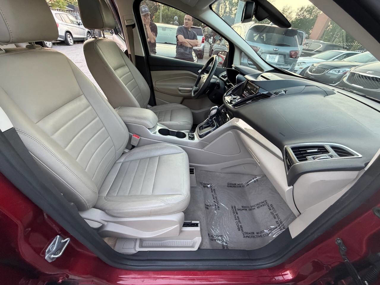 Used 2013 Ford C-MAX SEL FWD image 17