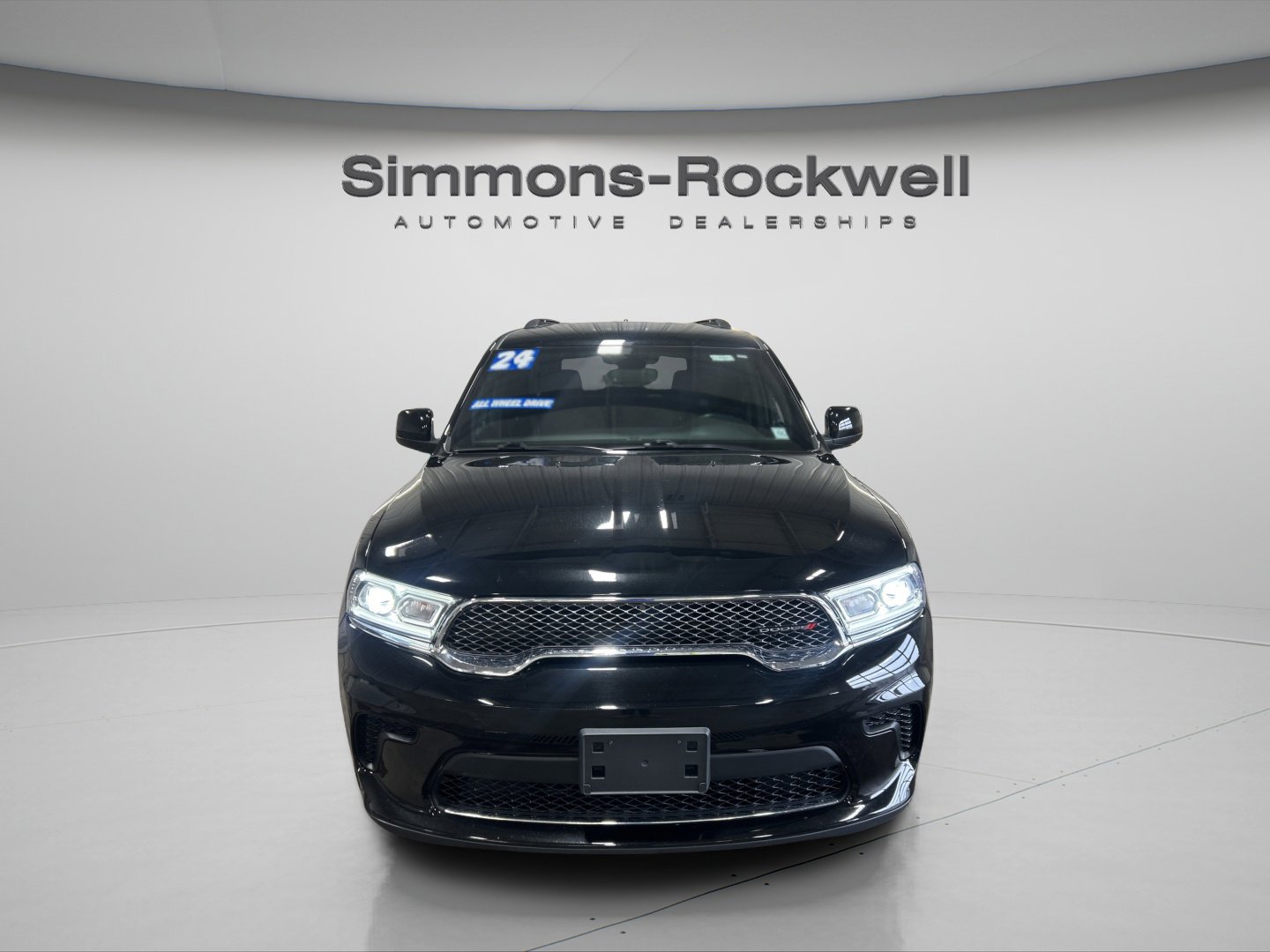 Used 2024 Dodge Durango SXT image 2