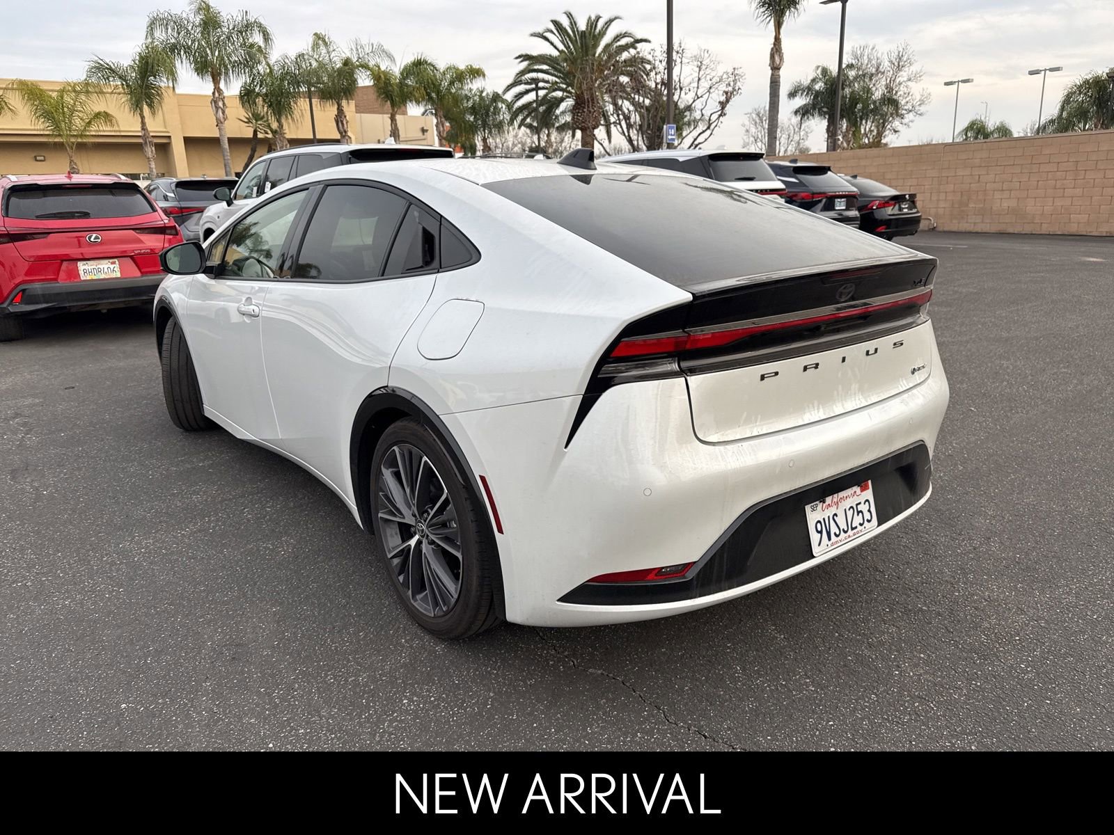 Used 2026 Toyota Prius XLE image 4