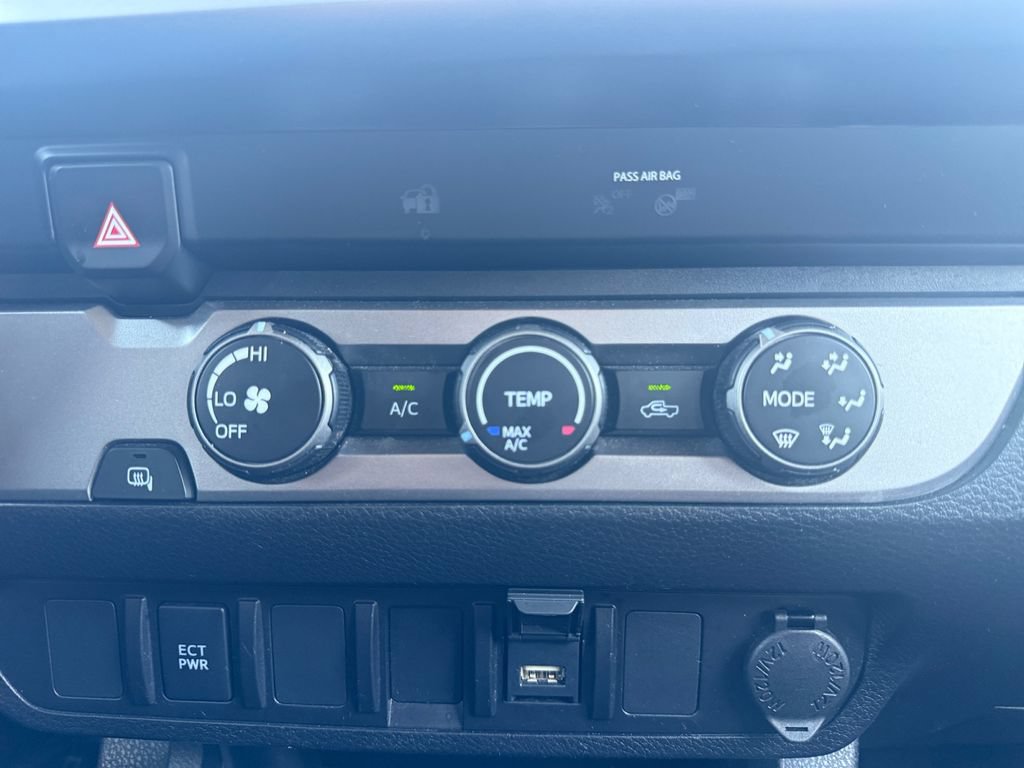 Used 2023 Toyota Tacoma SR5 RWD image 21