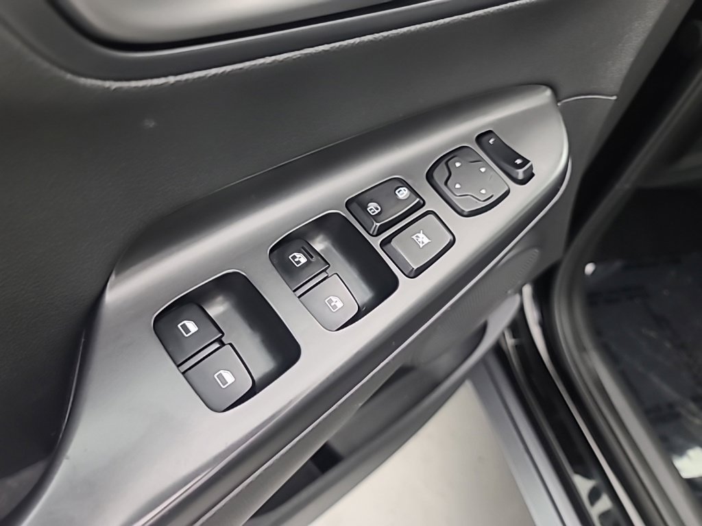 Used 2020 Hyundai Kona Ultimate AWD/4WD image 23