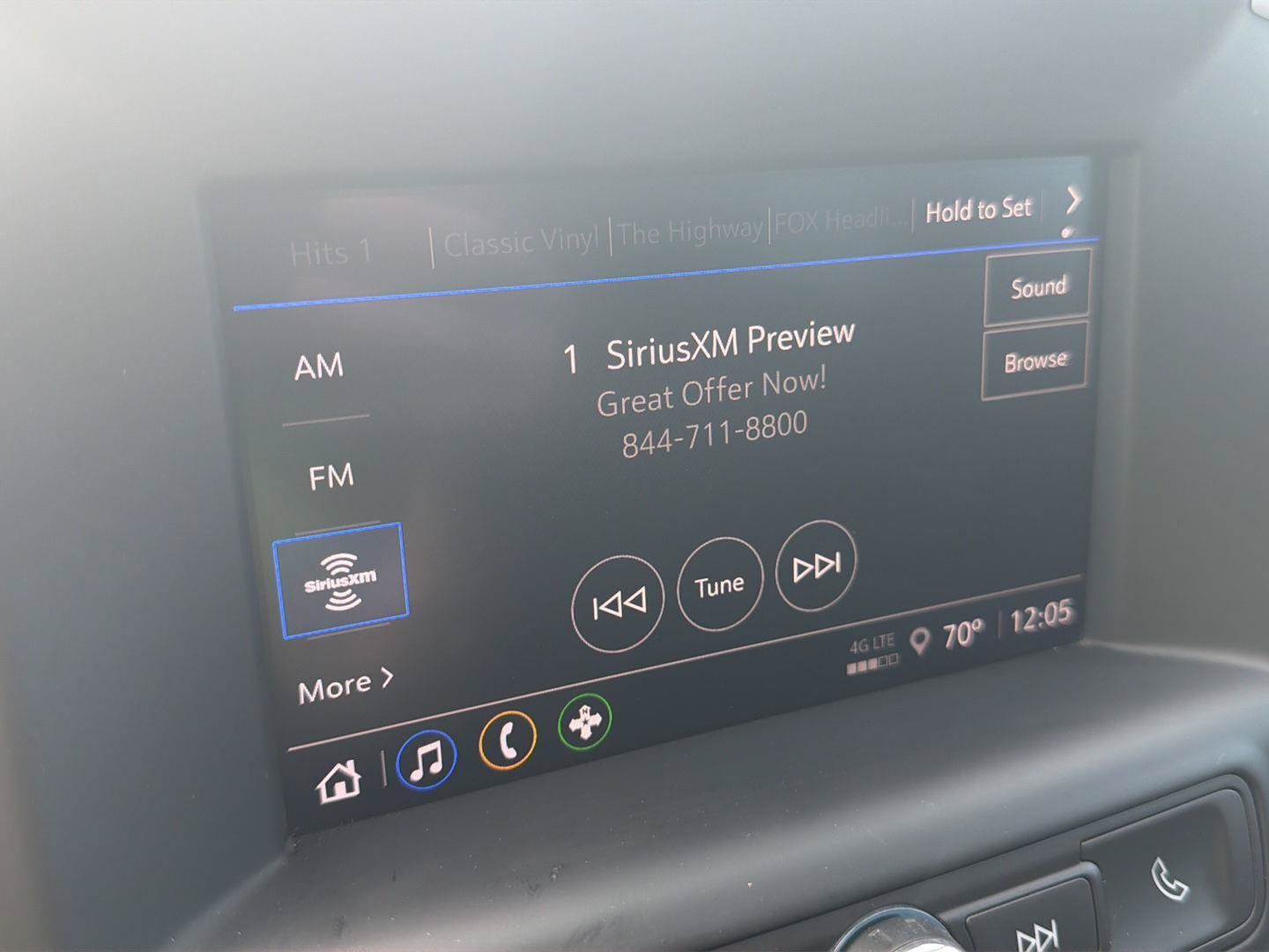 Used 2024 GMC Terrain SLE AWD/4WD image 5