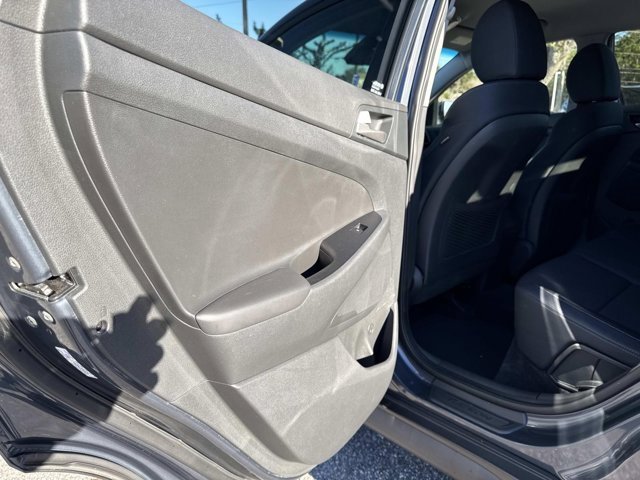 Used 2021 Hyundai Tucson SE image 12
