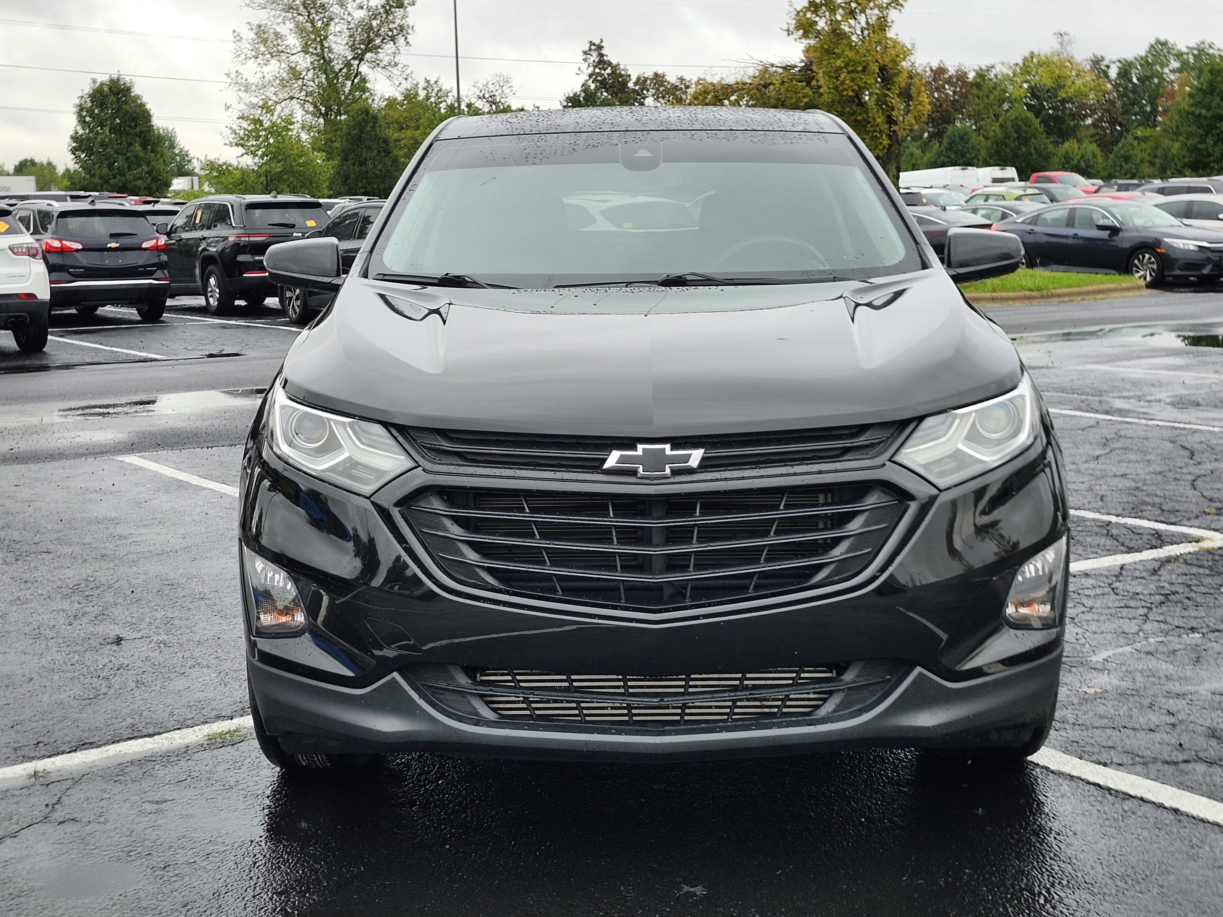 Used 2020 Chevrolet Equinox LT w/ Midnight Edition image 3