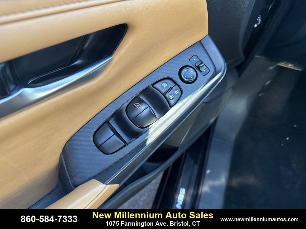 Used 2023 Nissan Sentra SV w/ SV Premium Package image 9