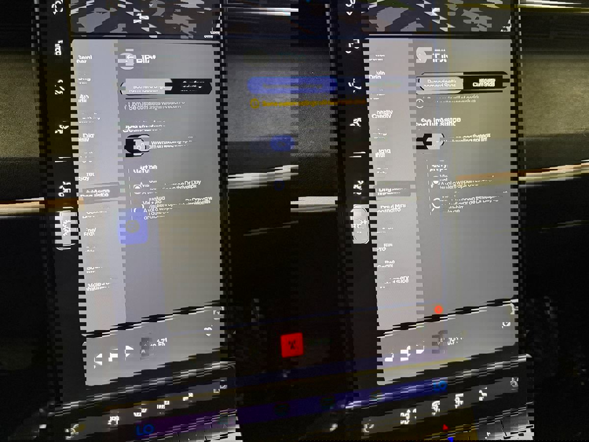 Used 2023 Fisker Ocean Extreme image 17