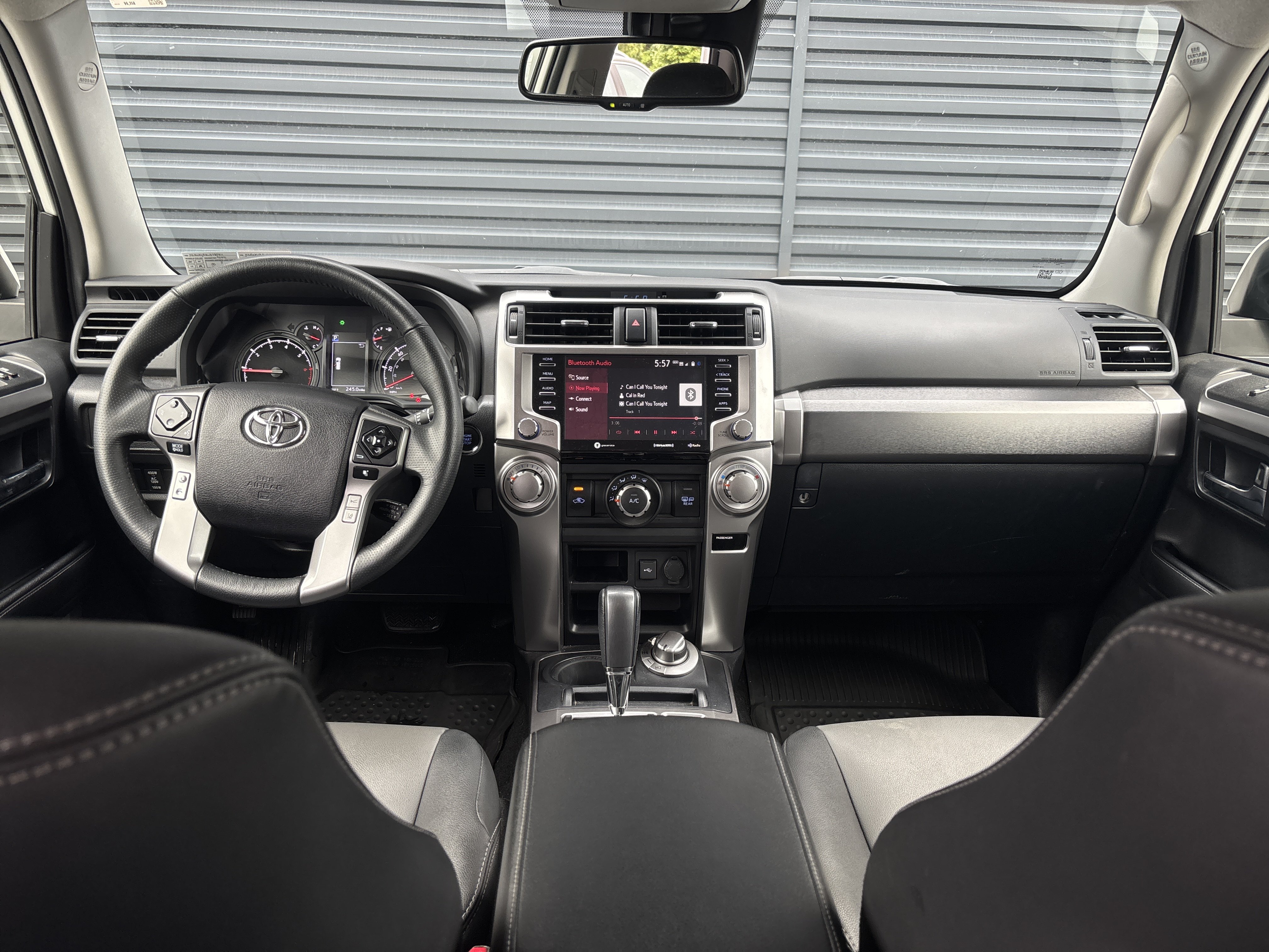 Used 2020 Toyota 4Runner SR5 Premium w/ Moonroof Package AWD/4WD image 9