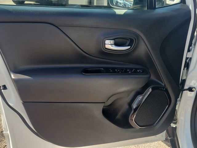 Used 2023 Jeep Renegade Altitude AWD/4WD image 25