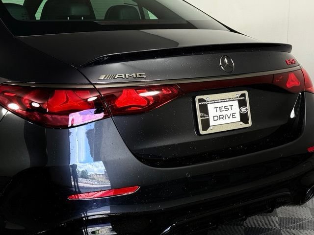 Used 2026 Mercedes-Benz E 53 AMG e 4MATIC Sedan image 16