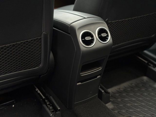 Used 2025 Mercedes-Benz GLB 250 GLB 250 image 41