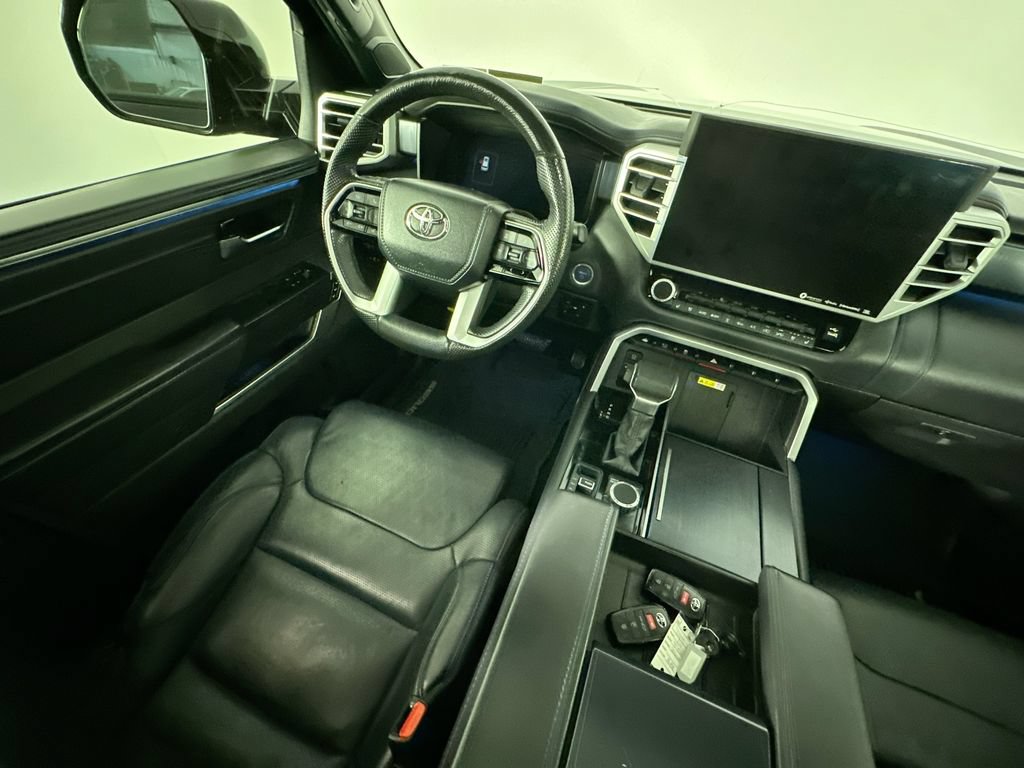 Used 2024 Toyota Sequoia Platinum AWD/4WD image 9