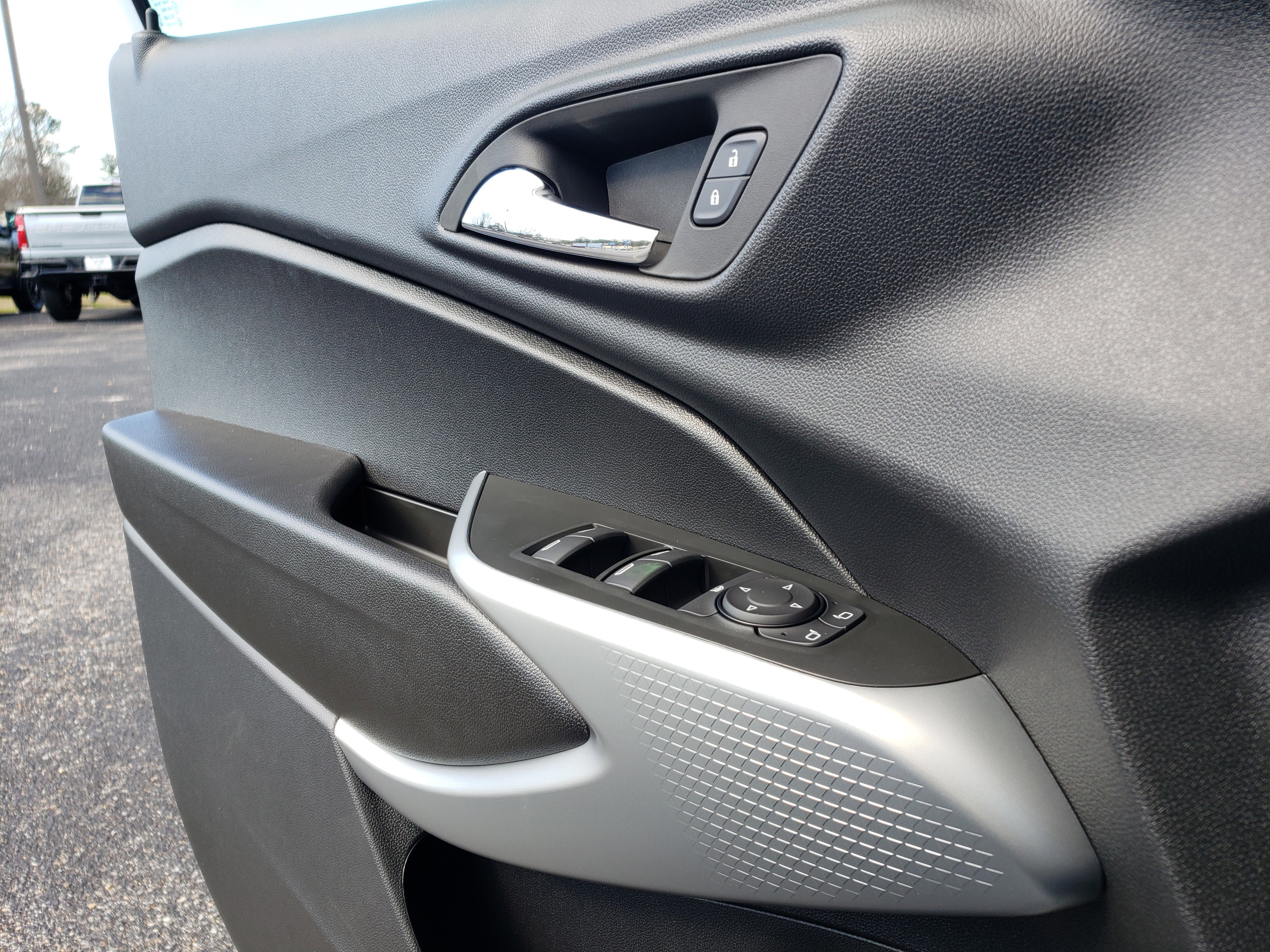 New 2026 Chevrolet Trax RS image 12